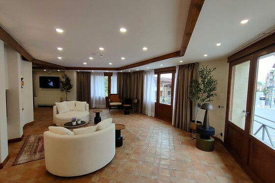 Una noche con desayuno para 2 en Dwo Rioja Wine Hotel 4**** en Cenicero (La Rioja)