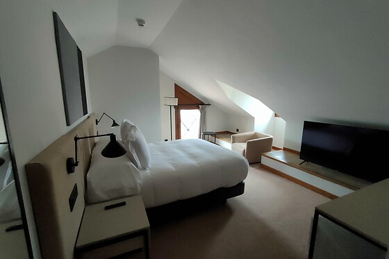 Una noche con desayuno para 2 en Dwo Rioja Wine Hotel 4**** en Cenicero (La Rioja)