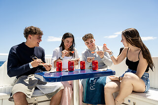 Un viaje en catamarán, una experiencia entre atunes y degustación de sashimi para 2 en Tuna Tour en L'Ametlla de Mar (Tarragona)
