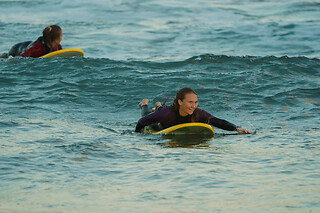 Una clase de surf o paddle surf en Dreisog Surfshop en Fuengirola (Málaga)