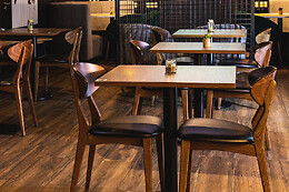 TRIBUNA SPORTS BAR