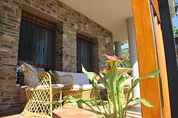 HOTEL VILLA MENCÍA