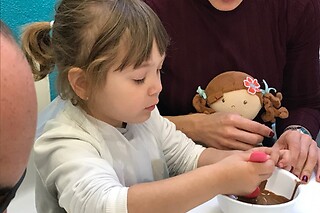 Una experiencia ChocoMasters Kids para 2 adultos y 2 niños en el Taller de Chocolate en Madrid