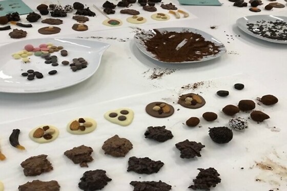 Una experiencia ChocoMasters Kids para 2 adultos y 2 niños en el Taller de Chocolate en Madrid
