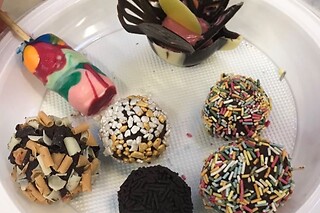 Una experiencia ChocoMasters Kids para 2 adultos y 2 niños en el Taller de Chocolate en Zaragoza