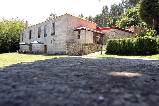 Dos noches con cena para 2 en Pazo Larache en Santa Cristina de Cobres (Pontevedra)