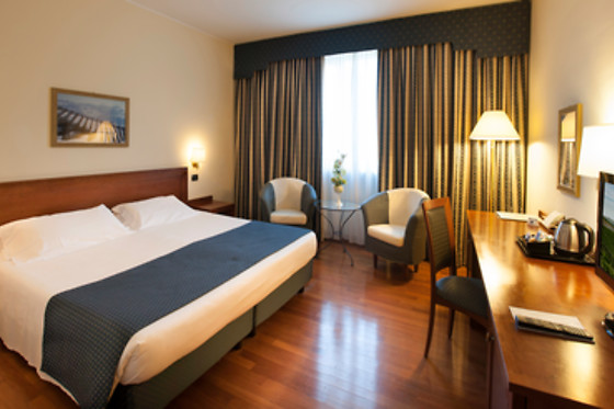 Phi Hotel Cavalieri - photo 0