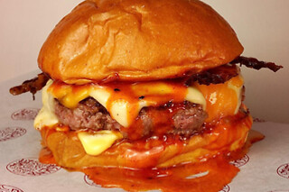 Una comida o cena para 2 en The Risky Burger en San Benito - Progreso (Murcia)