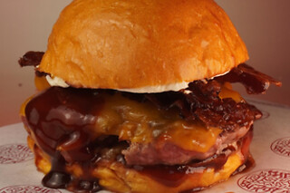 Una comida o cena para 2 en The Risky Burger en San Benito - Progreso (Murcia)