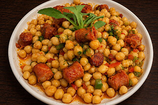 Una comida o cena para 2 en Embera Farm Grill & Cócteles en Valencia