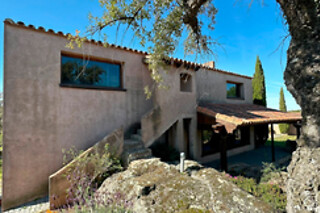 Una noche con desayuno para 2 adultos y 1 niño en Finca El Cortiñal en Valencia de Alcántara ( Cáceres)