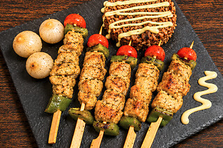 Una comida o cena para 2 en Embera Farm Grill & Cócteles en Valencia