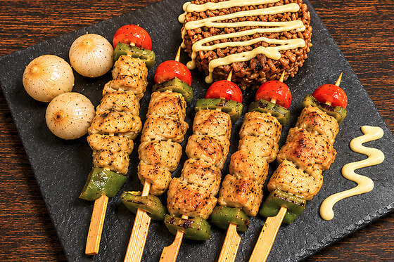 Una comida o cena para 2 en Embera Farm Grill & Cócteles en Valencia