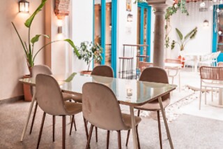 Una noche en habitación superior para 2 en Hotel Boutique Albaicín** en Coín (Málaga)