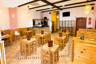 Una comida o cena para 2 en Embera Farm Grill & Cócteles en Valencia