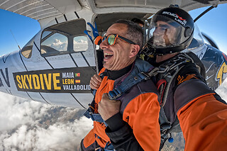 Un vuelo panorámico sobre la cuidad de Valliadolid y caida libre para 1 en Skydive Valladolid en Matilla de los Caños (Valladolid)