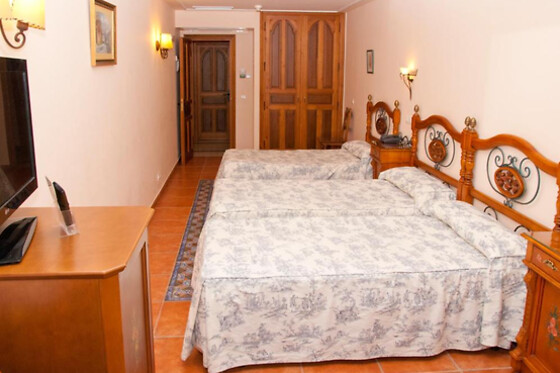 Dos noches para 3 en Hotel Santo Domingo de Silos*** en Santo Domingo de Silos (Burgos)