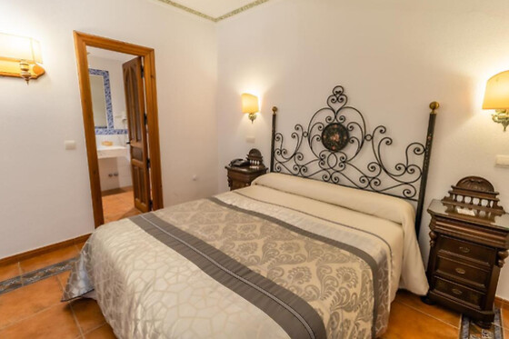 Dos noches para 3 en Hotel Santo Domingo de Silos*** en Santo Domingo de Silos (Burgos)