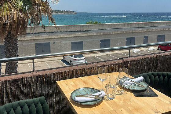 Una comida o una cena gourmet premium para 2 en Restaurante Selvático Beach Club en Tarragona