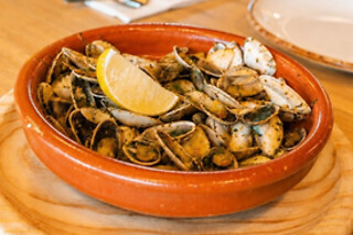 Una comida o una cena para 2 en Restaurante La Jartá en Tarragona