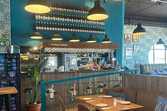 Una comida o una cena para 2 en Restaurante La Jartá en Tarragona