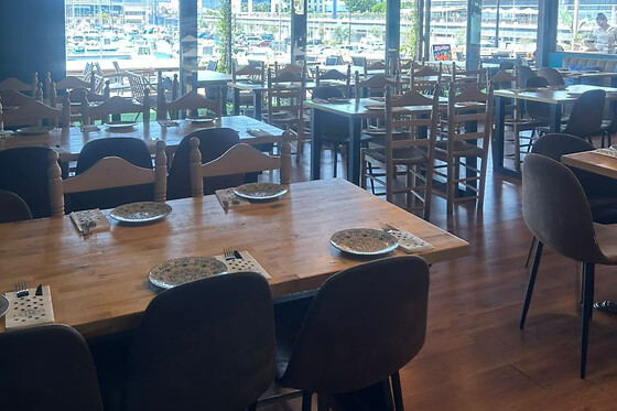 Una comida o una cena para 2 en Restaurante La Jartá en Tarragona