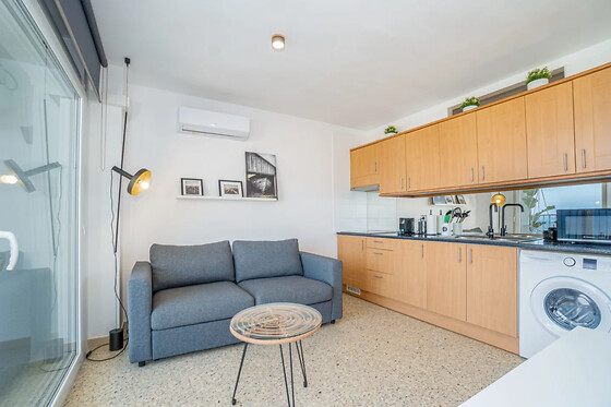 Una noche en apartamento para 2 en Holidays Costa Brava en Empuriabrava (Girona)