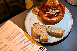 Una comida o una cena para 2 en Rito Madrid en Madrid