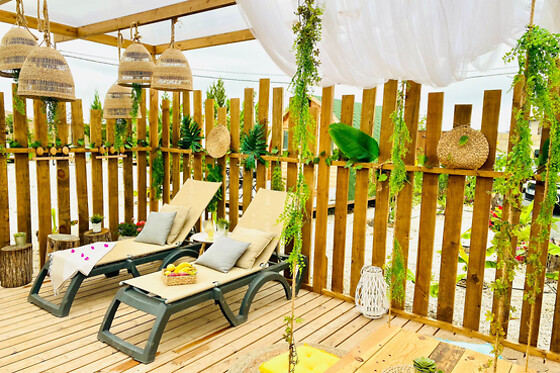 Una noche en casita canaria con reservado de tarima para 2 en Serendipia Natural Social Club en Buzanada (Santa Cruz de Tenerife)