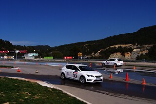 Una tanda cronometrada en Kart Sodi RT8 y carrera para 1 en Escuela Circuit Valencia en Cheste (Valencia)