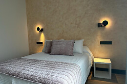A LADELA HOTEL