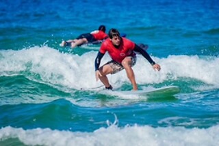 Una clase de surf para 1 en South Coast en Vejer de la Frontera (Cádiz)