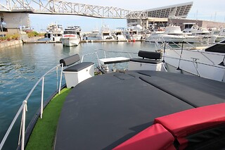 Una noche en el barco para 4 en Diamond Boat Party en Sant Adrià de Besòs (Barcelona)