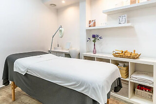 Una sesión de microneedling para 1 en Upsala Estética Avançada en Barcelona