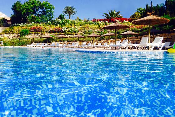 Una noche con desayuno para 2 en Hotel Bonalba Alicante****S en Mutxamel (Alicante)