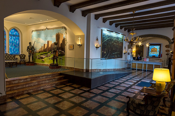 Una noche en habitación king size con desayuno para 2 en Hotel Palacio Valderrábanos**** en Ávila