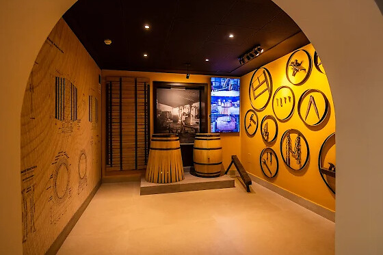Una entrada con cata de cuatro vinos para 2 a The Sherry Gallery en Jerez de la Frontera (Cádiz)