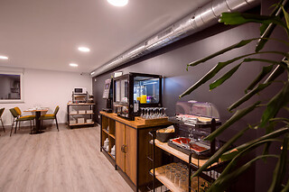 Una noche en habitación triple con desayuno para 3 en U Hotel Darío Lugo** en Lugo