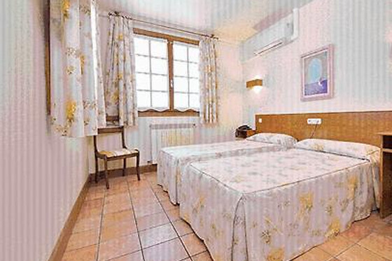 HOSTAL RURAL LORENTXO - photo 2