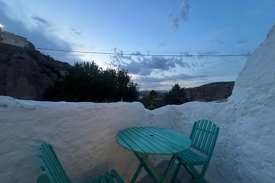 Una noche para 2 en Cuevas Halima en Bácor (Granada)