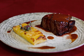 Una comida o una cena para 2 en Restaurante Artemisa Moulin Lounge en Madrid