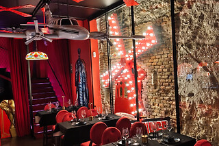 Una comida o una cena para 2 en Restaurante Artemisa Moulin Lounge en Madrid