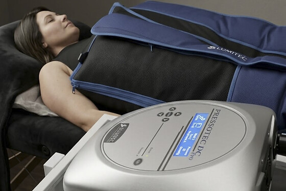 Un tratamiento de rejuvenecimiento facial para 1 en Venus Dermoestética en Collado Villalba (Madrid)