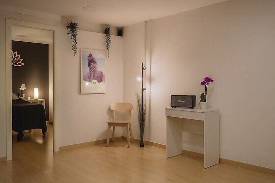 Un tratamiento de rejuvenecimiento facial para 1 en Venus Dermoestética en Collado Villalba (Madrid)