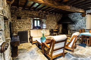 Una noche en habitación superior con desayuno para 2 en Casona de El Castañíu en Serrapio Aller (Asturias)