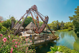 PortAventura - 1 día / 1 parque / 2 adultos + 1 niño
