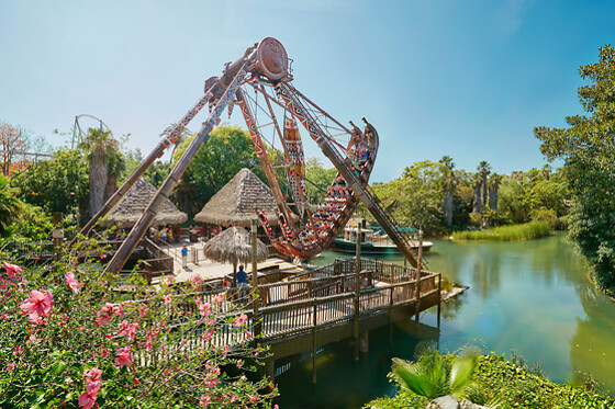 PortAventura - 1 día / 1 parque / 2 adultos + 1 niño