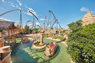 PortAventura - 1 día / 1 parque / 2 adultos + 1 niño
