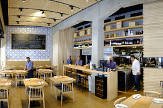 Una comida o cena gourmet premium para 2 en Tradevo Centro en Sevilla