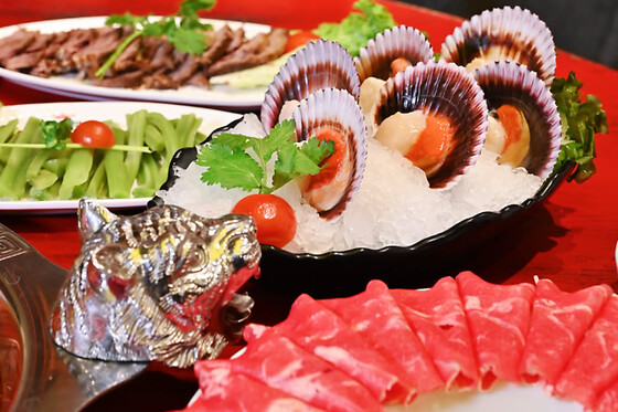Una comida o una cena para 2 en Yuanlaosi Hotpot en Sevilla
